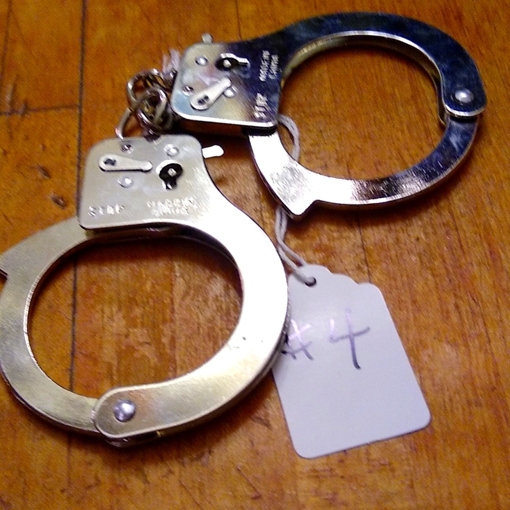Handcuffs, #4 - Picture 5 of 6